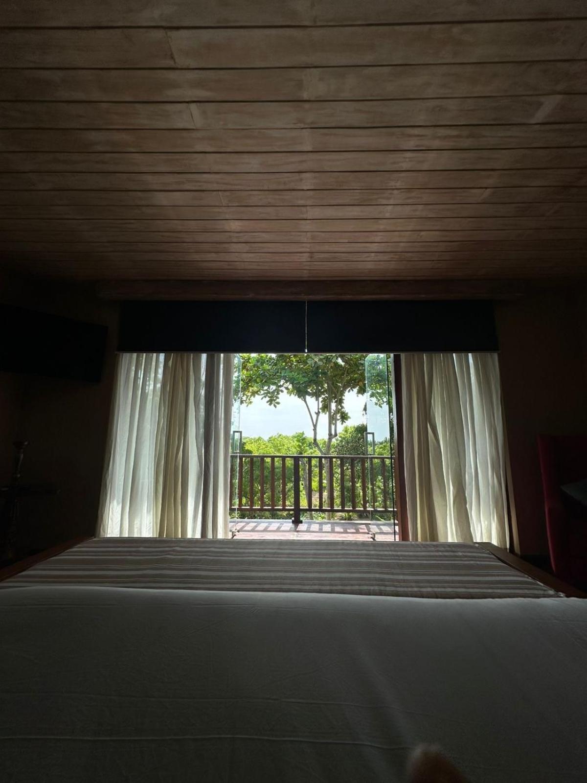 Nikara Luxury Beach House ทิซซามาฮารามา ภายนอก รูปภาพ