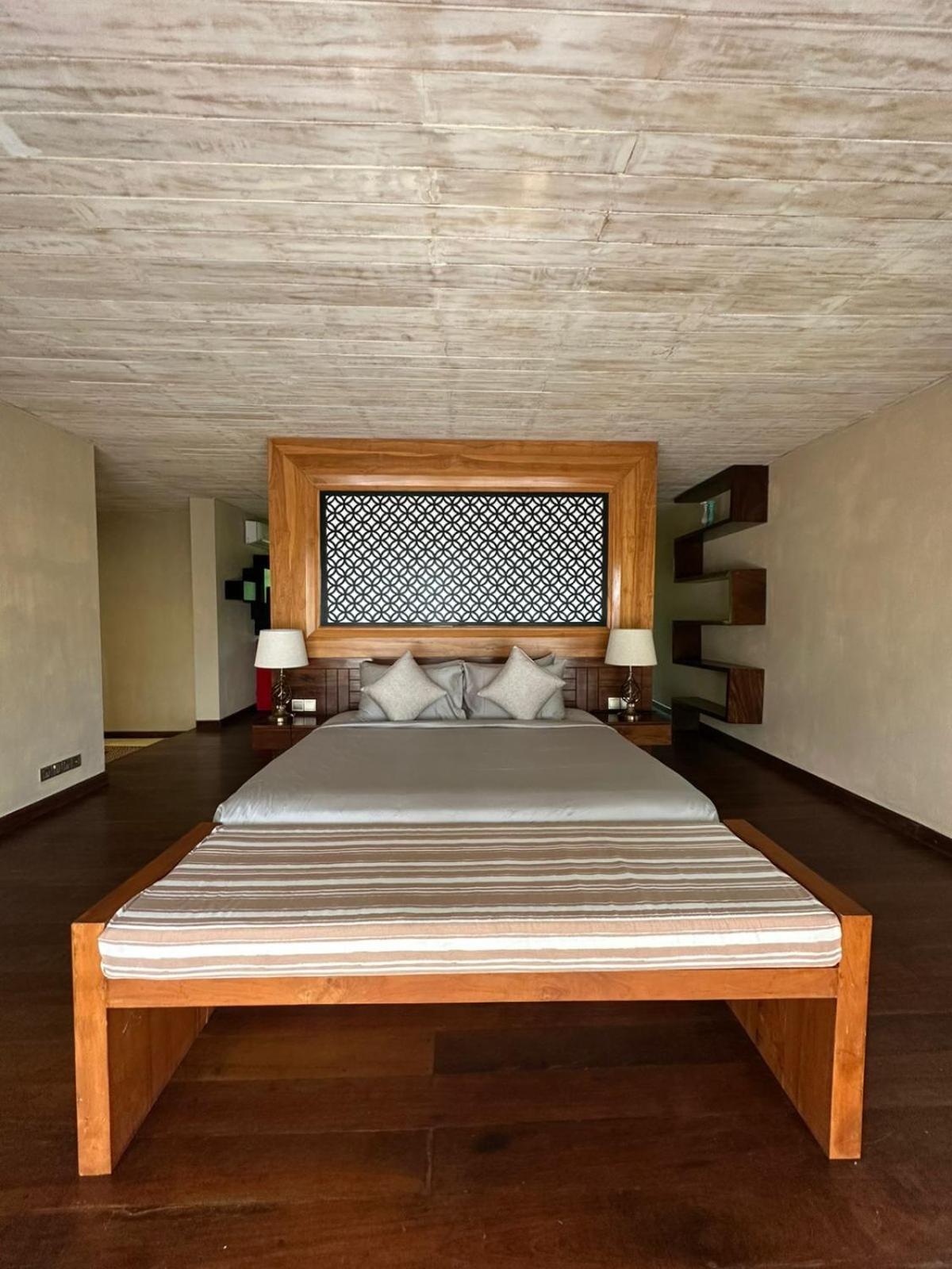 Nikara Luxury Beach House ทิซซามาฮารามา ภายนอก รูปภาพ