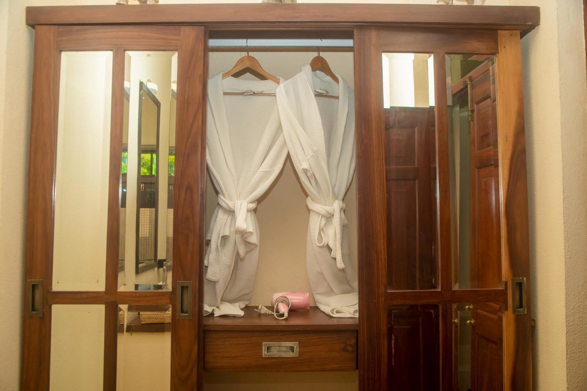Nikara Luxury Beach House ทิซซามาฮารามา ภายนอก รูปภาพ