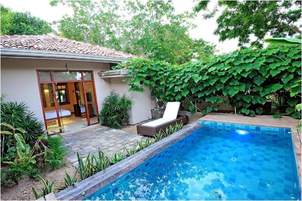 Nikara Luxury Beach House ทิซซามาฮารามา ภายนอก รูปภาพ